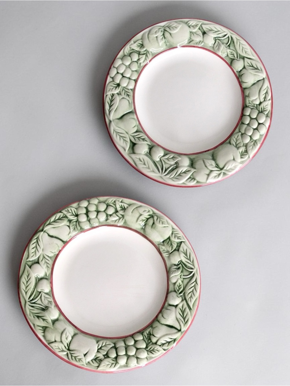 Sanor Ceramica Majolica Fruit‑Rim 9 1/8” Plates • Made in Portugal • Set of 2